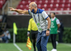 DOLOR DE CABEZA para Emelec: Miguel Falero PRESENTA DEMANDA ante la FIFA y complica al club