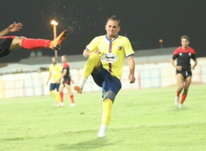 Apabullados por el siempre candidato (RESUMEN)