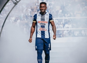 ¡JUSTO CUANDO SE HABLABA DE UN INTERÉS DE ESPAÑA! Alianza Lima reporta como lesionado a Eryc Castillo