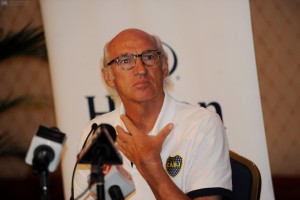 ¡RECURSO DE EMERGENCIA! Riquelme pide a Carlos Bianchi para devolverle la gloria a un Boca en crisis