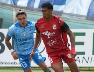 ¡ARBITRAJE BOCHORNOSO! Penal clarísimo al Manta FC que nadie quiso cobrar y Orense agarra un punto regalado