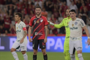 Los brasileños se olvidaron de la altura y golpearon (RESUMEN)