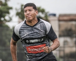 Dixon Vera dio la cara: Fue el único tricolor en cancha y Athletic Club MG le arrancó un punto a Atlético Mineiro