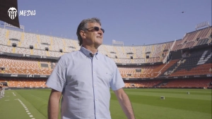 Mario Kempes regresa a Mestalla