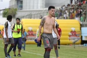 “Nos han dicho desde hace un mes que está por salir”