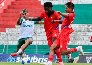 Liga de Portoviejo hunde más a El Nacional antes de que se marchan para la Segunda Categoría