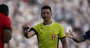 arbitro Kevin Ortega