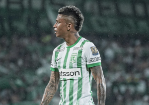 ¡LA PESADILLA DE ATLÉTICO NACIONAL! Billy Arce ve cómo su compañero destruye el partido con dos penales fallados