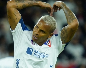 ¿De qué va a jugar “Reyverson”? ¡El 11 que tendría en mente Tiago Nunes en LDU con Deyverson de Titular!