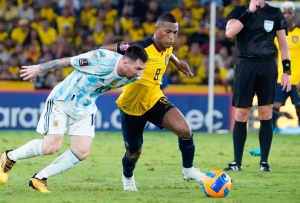 Cerró un ciclo de 4 años y Gruezo se despide emotivamente del Augsburg