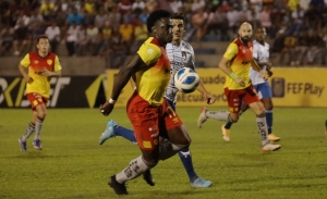 No había dinero para el bus... No había para la merienda (ENTREVISTA)