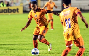 Una de cal y dos de arena para Guillermo Duró en el Delfín SC