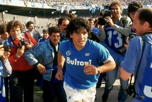 ¡Rebautizado el San Paolo en honor al 10! (VIDEO)