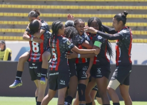 Andrea Vera dejó la final de ida de la Superliga Femenina en cero (RESUMEN)