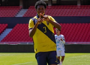 CONFIRMADO POR FABRIZIO ROMANO: Chelsea fichará a una tercera estrella surgida de IDV y se desata el furor