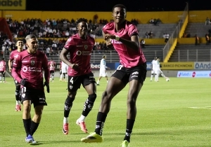 Con chapa absoluta de bicampeón, IDV le metió dos cachetadas a Liga y acabó con toda ilusión Alba