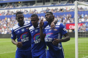 ¡Renovada la alianza con el Tricampeón! (VIDEO)