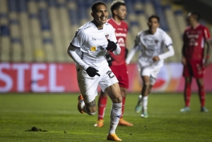 Apareció en la órbita de LDU y Emelec… ¡Y fue presentado en Argentina!