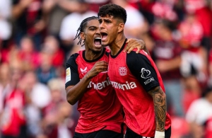 LO TIENEN EN LISTA y Tottenham VOLVERÁ A PUJAR por Piero Hincapié en el mercado de verano