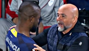 Superman corrió a abrazar a su mentor antes del Fenerbahce vs Sevilla