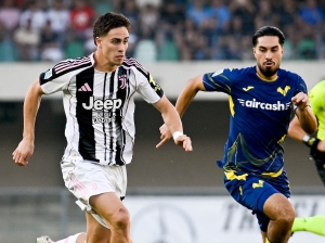 Juventus manda una vez más en el derbi de Turín (VIDEO)