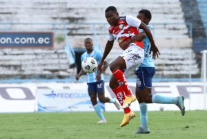 Todo apunta a que Ely Esterilla no llegará