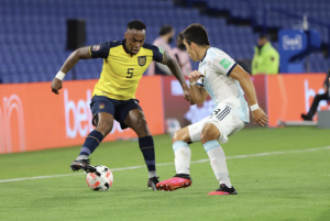 ¡Paz confiesa cómo LDU fichó a Renato cuando lo querían BSC y Emelec!