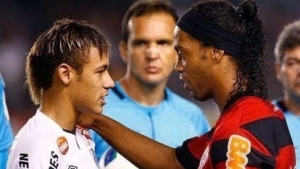 RECUERDO: ¡El Día que Ney maravilló a Ronaldinho! (VIDEO)