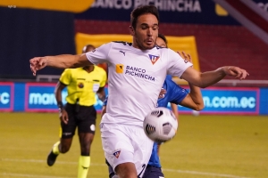 “Viajó esta mañana para sumarse el viernes a los trabajos en LDU” (ENTREVISTA)