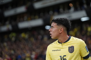 ¡Llega a la Ciudad de La Furia! Kendry Páez aterrizó en Argentina con todos los ojos encima