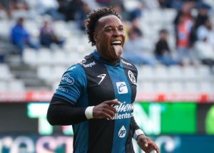 ¡SILENCIO EN EL ESTRENO DE ENNER VALENCIA! Jhojan Julio se ROBÓ TODAS LAS MIRADAS con un gol VITAL para Querétaro