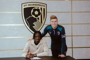Malcom Dacosta para rato: El MVP de la Academia del Bournemouth firma contrato de largo plazo