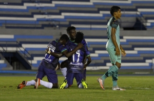 Guayaquil Sport se acordó de ganar a los tiempos (RESUMEN)