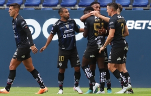 ¡LDU junto a IDV forjan Paternidad de Ecuador sobre Brasil en Finales!