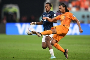 Romario Ibarra permanecerá enyesado un tiempo más