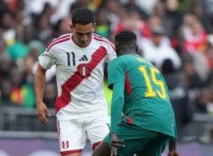 Corviche con alma Bicolor: Jairo Vélez cumple su sueño y debuta con la selección de Perú en amistoso