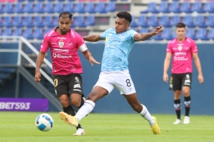 ¡LDU tiene en la mira para Refuerzo 2026 a Crack que enfrentará en la Final de Copa Ecuador!