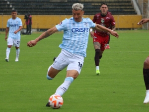 ¡NI LO SUEÑEN! Byron Palacios confirmó que renovó y que ESTÁ FELIZ en Universidad Católica