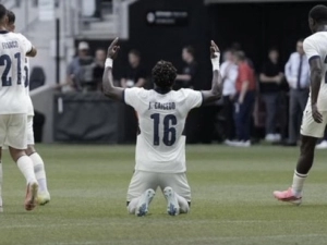 ¡Aterrizó su avión y su club ya lo manda a la cancha a Jordy Caicedo!