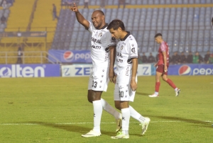 ¡Juan Anangonó y su Club dejan casi asegurado su boleto a Semifinales en Guatemala! (RESUMEN)