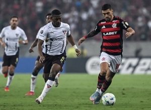 Carlos Gruezo 6