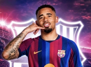 El Barça cierra el capítulo Julián Álvarez y acuerda con el Arsenal por su nuevo delantero