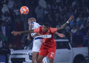 La Noche Blanca tuvo protagonista inesperado: Deyverson encendió el show y marcó su estreno con Liga