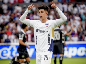 TE VA A ERIZAR LA PIEL: ¡Gabriel Villamil, Estrella de LDU, derrama lágrimas por la hazaña de Bolivia!