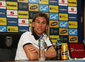 Base lista, pero puertas abiertas: Sebastián Beccacece prepara una lista XL con sorpresas para los amistosos de Ecuador