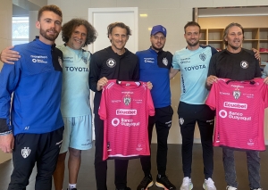 ¡Independiente del Valle atrae a las leyendas de oro!