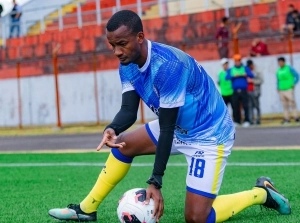 José Lugo se estrena con gol de penal en el FC Cajamarca y ya son tres compatriotas en el club