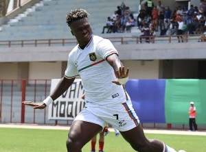 Héroe absoluto: Édgar Lastre se viste de gala con un golazo para salvar al Deportivo Moquegua del abismo