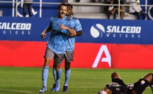 “Ya cumplí mi sueño de conocer a Sebas Rodríguez, ahora sueño jugar en Emelec” (VIDEO)