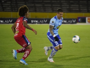 Fortalecen su defensa los Ambateños (IMAGEN)